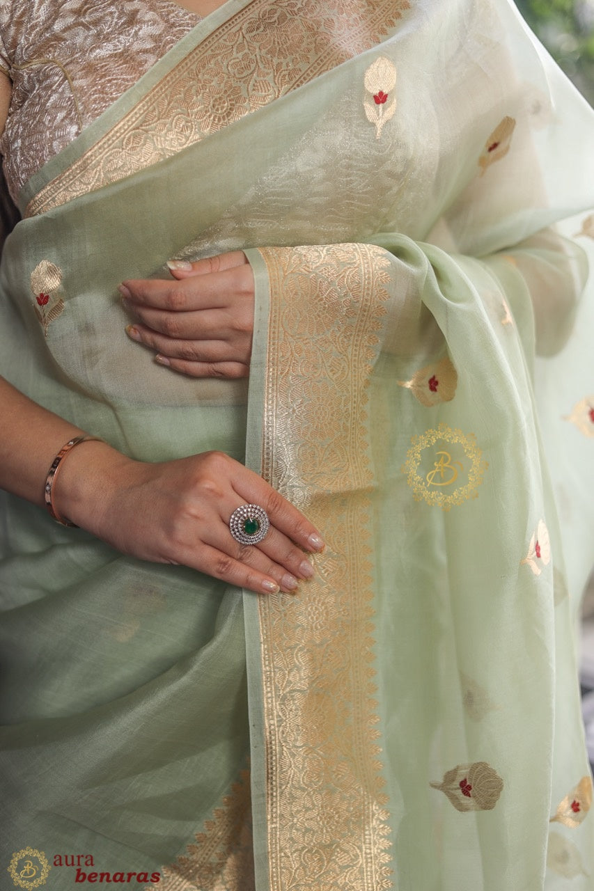 Kora Silk Banarasi Saree Kadhwa Meenakari Handwoven