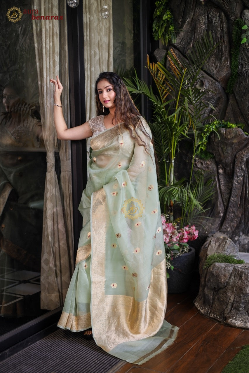 Kora Silk Banarasi Saree Kadhwa Meenakari Handwoven