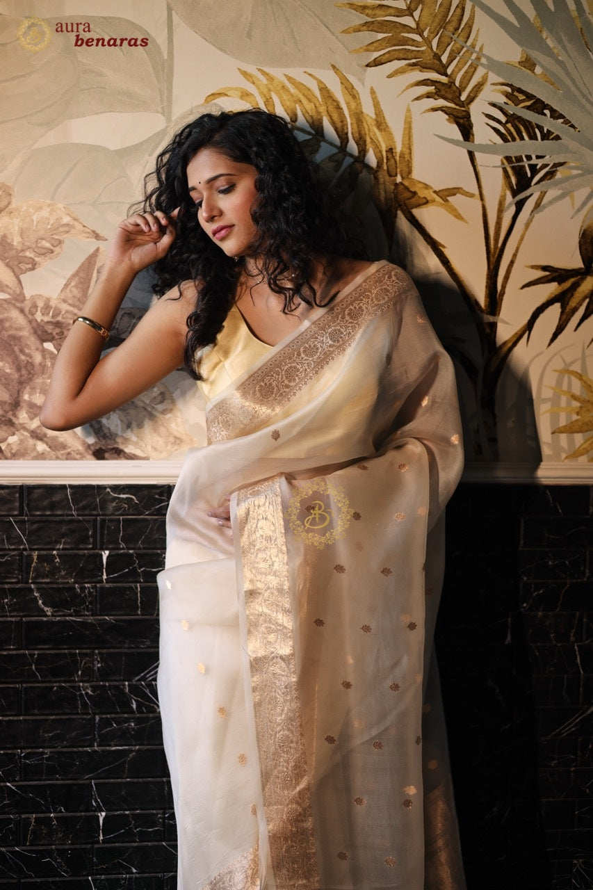 Cream Banarasi Handloom Kora Silk Saree - Aura Benaras