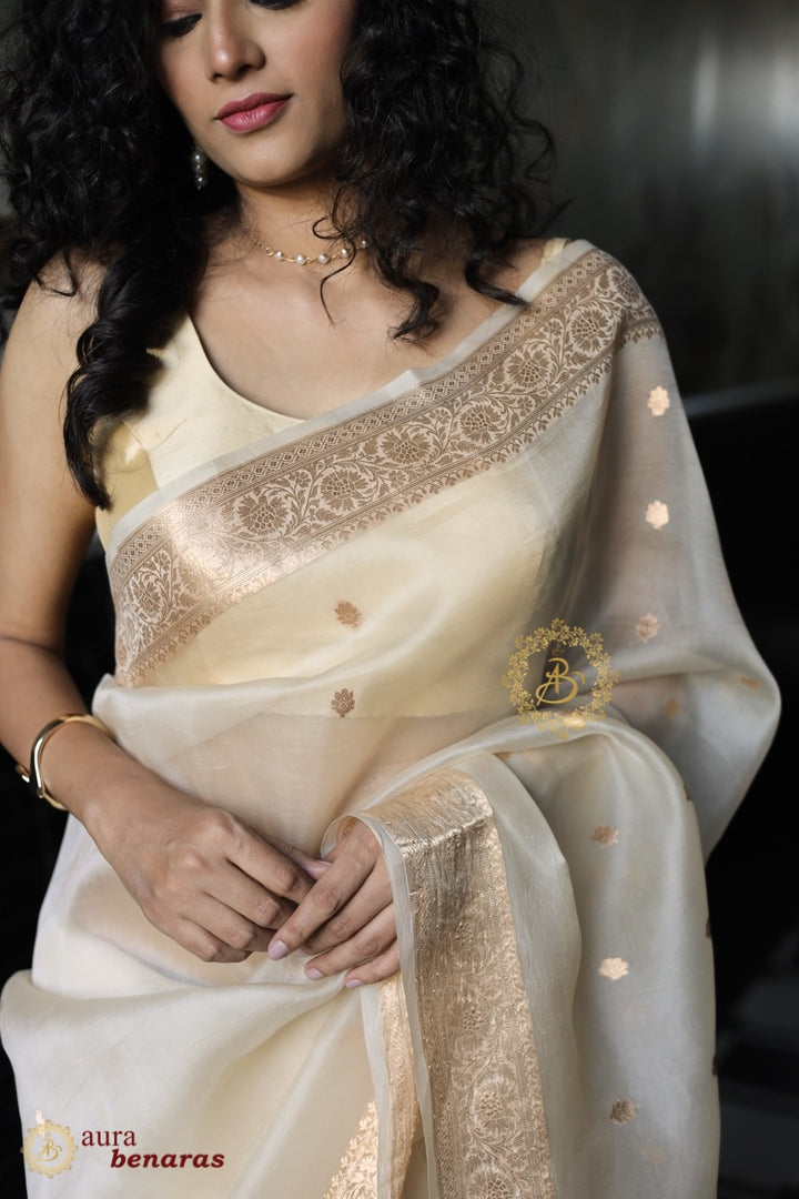 Cream Banarasi Handloom Kora Silk Saree - Aura Benaras