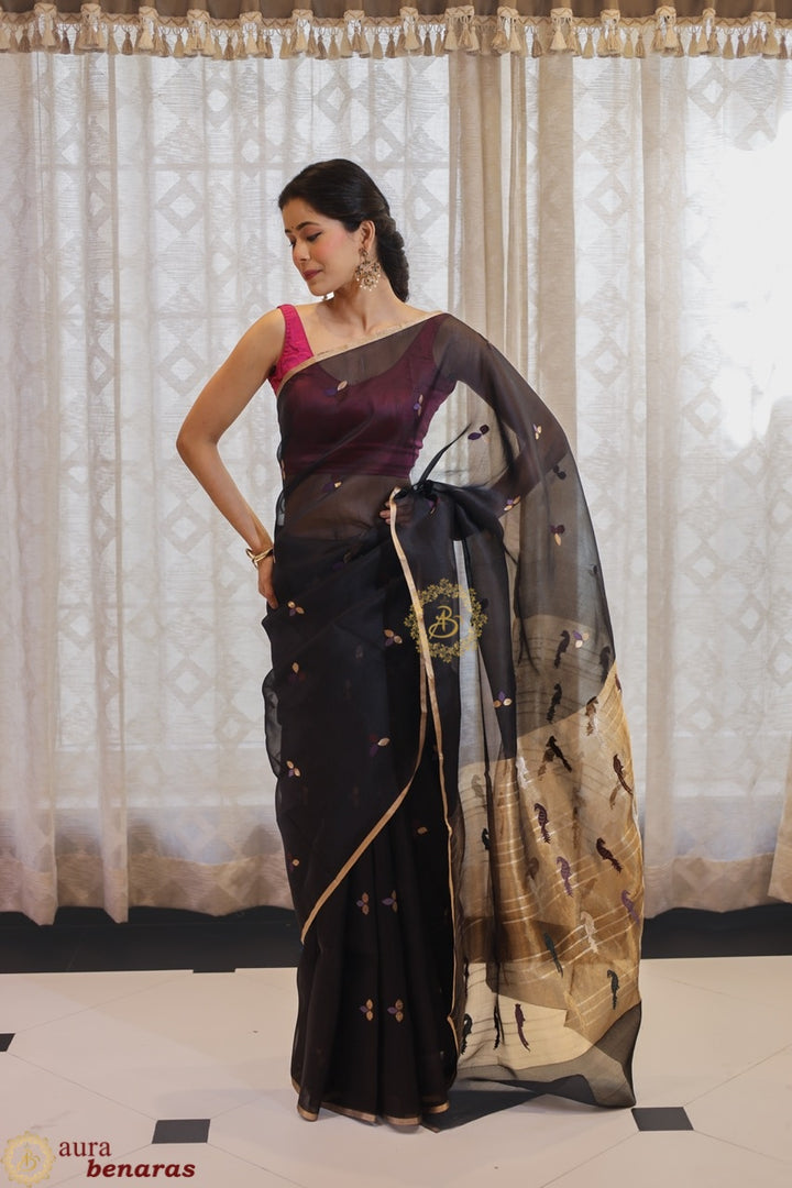 Kora Silk Banarasi Saree Kadhwa Meenakari Buti Pallu