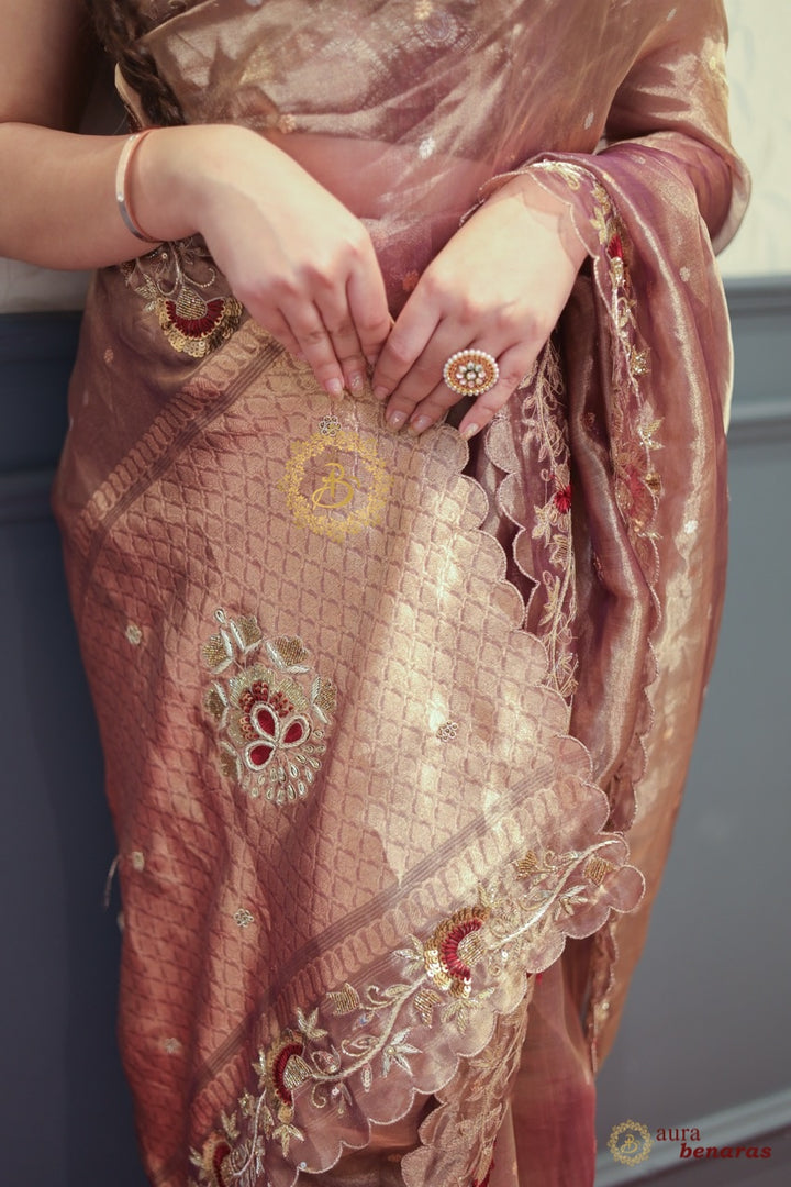 Lavender Pure Tissue Silk Banarasi Saree with Zardozi Border