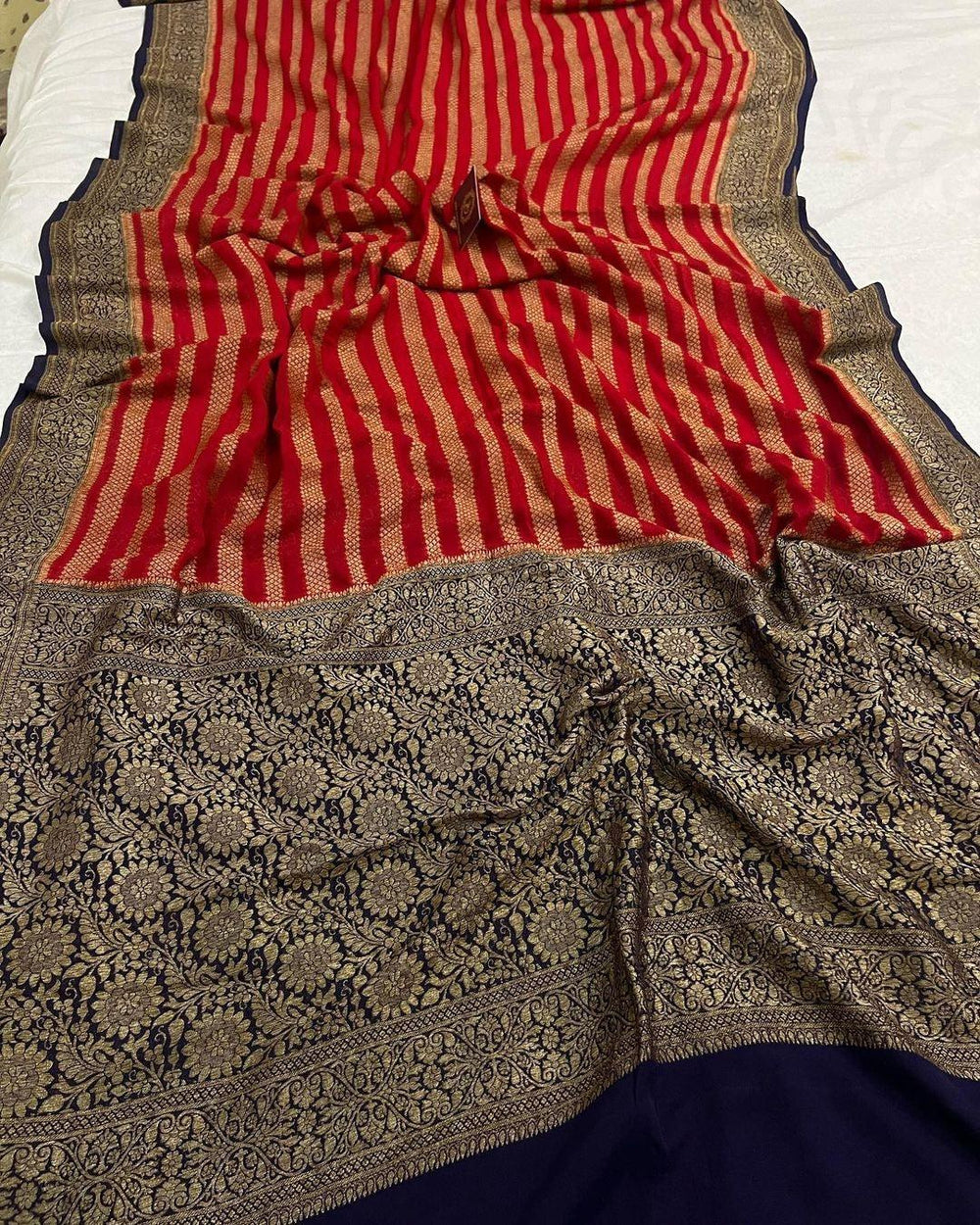 Red Pure Banarasi Khaddi Georgette Saree - Aura Benaras