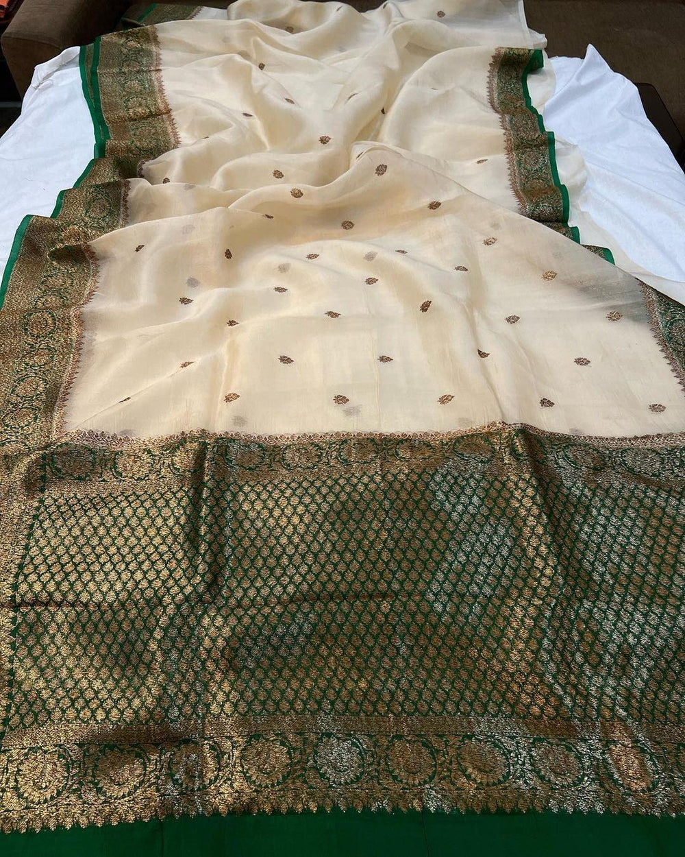 Beige Banarasi Handloom Kora Silk Saree - Aura Benaras