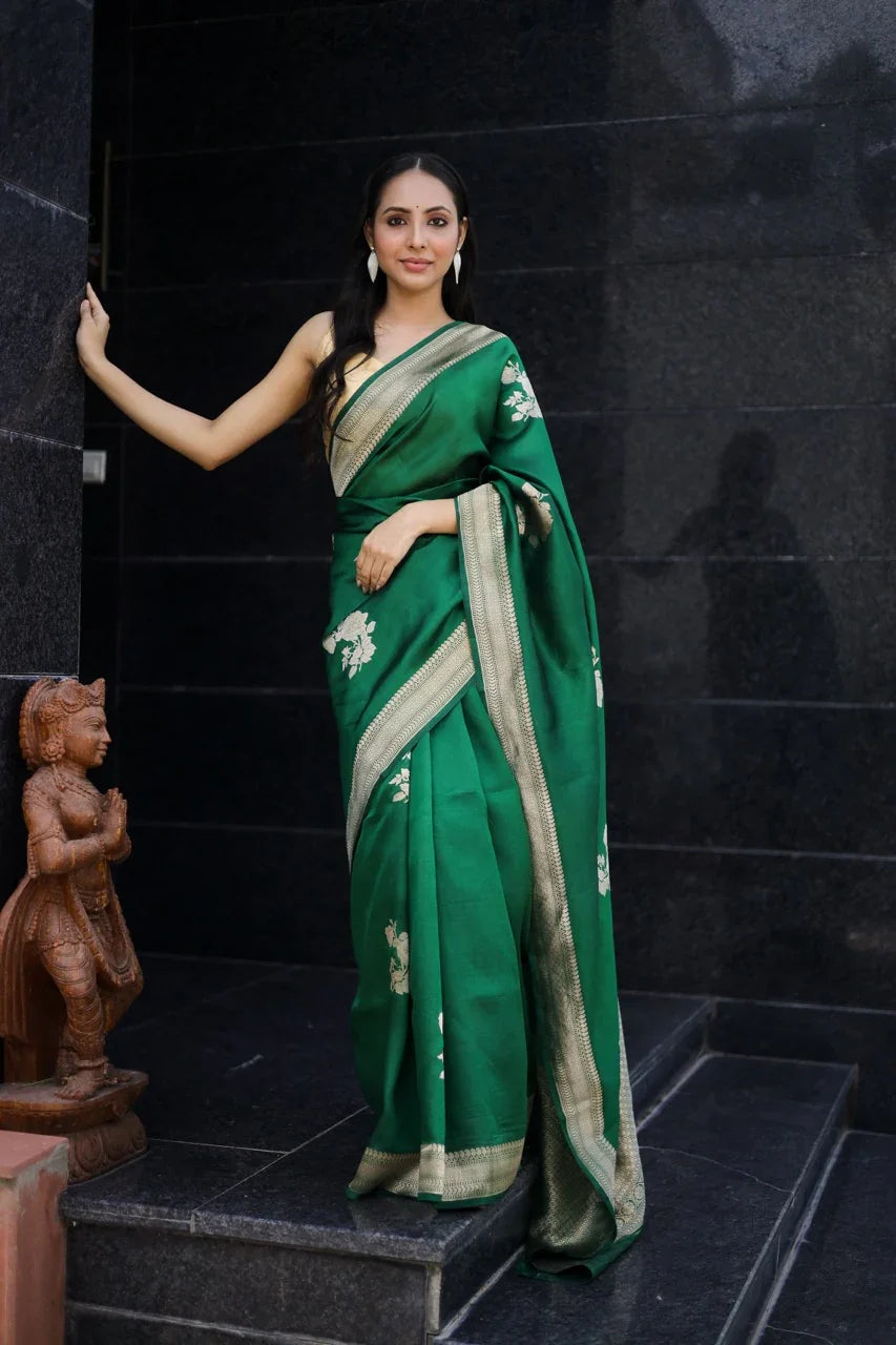 Bottle Green Pure Silk Banarasi Saree – Kadhwa Floral Design