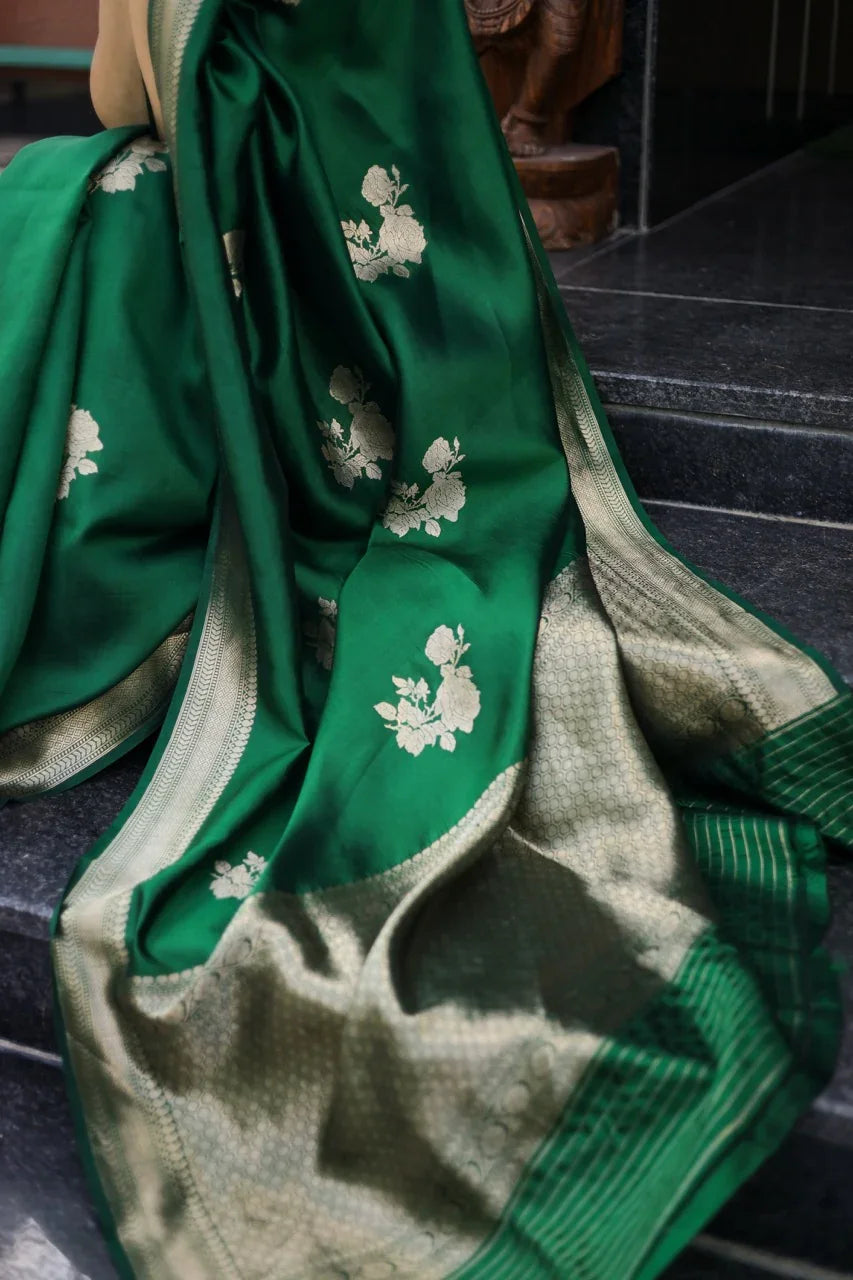 Bottle Green Pure Silk Banarasi Saree – Kadhwa Floral Design