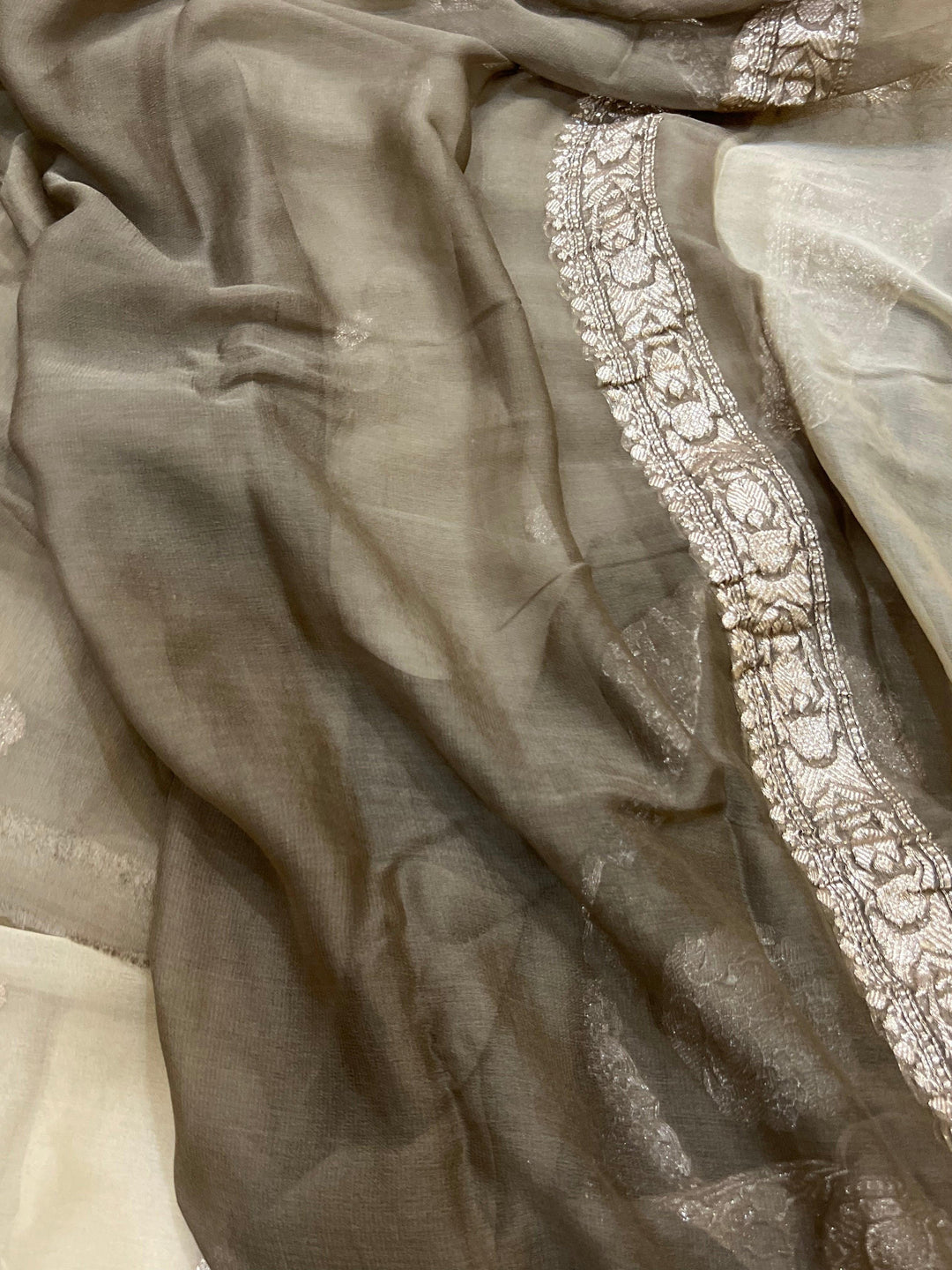Light Grey Khaddi Chiffon Banarasi Handloom Saree - Aura Benaras