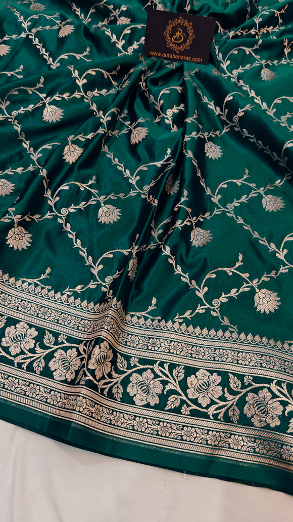 Bottel Green Banarasi Handloom Satin SIlk Saree - Aura Benaras