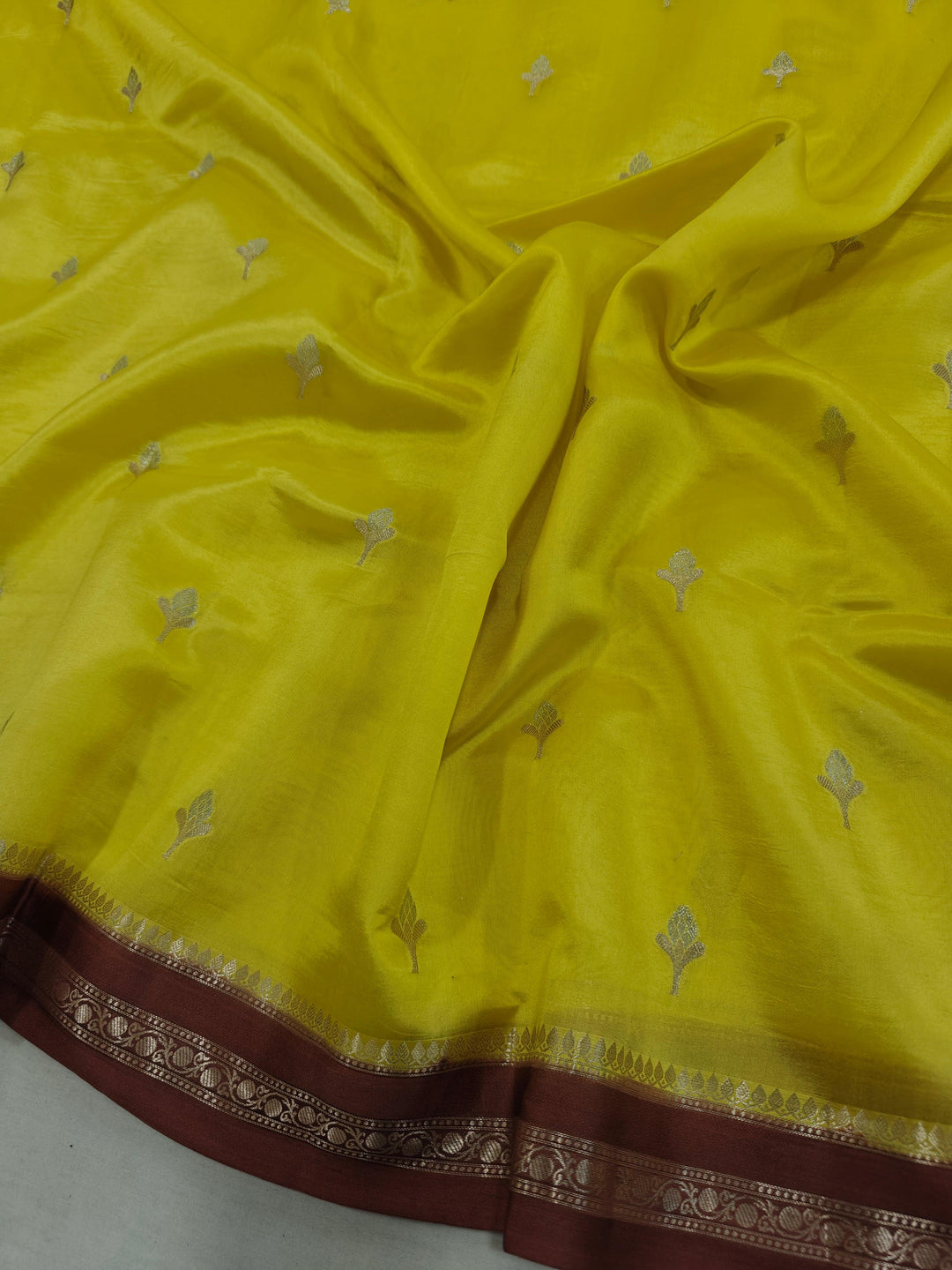 Lemon Yellow Pure Banarasi Handloom Silk Saree - Aura Benaras