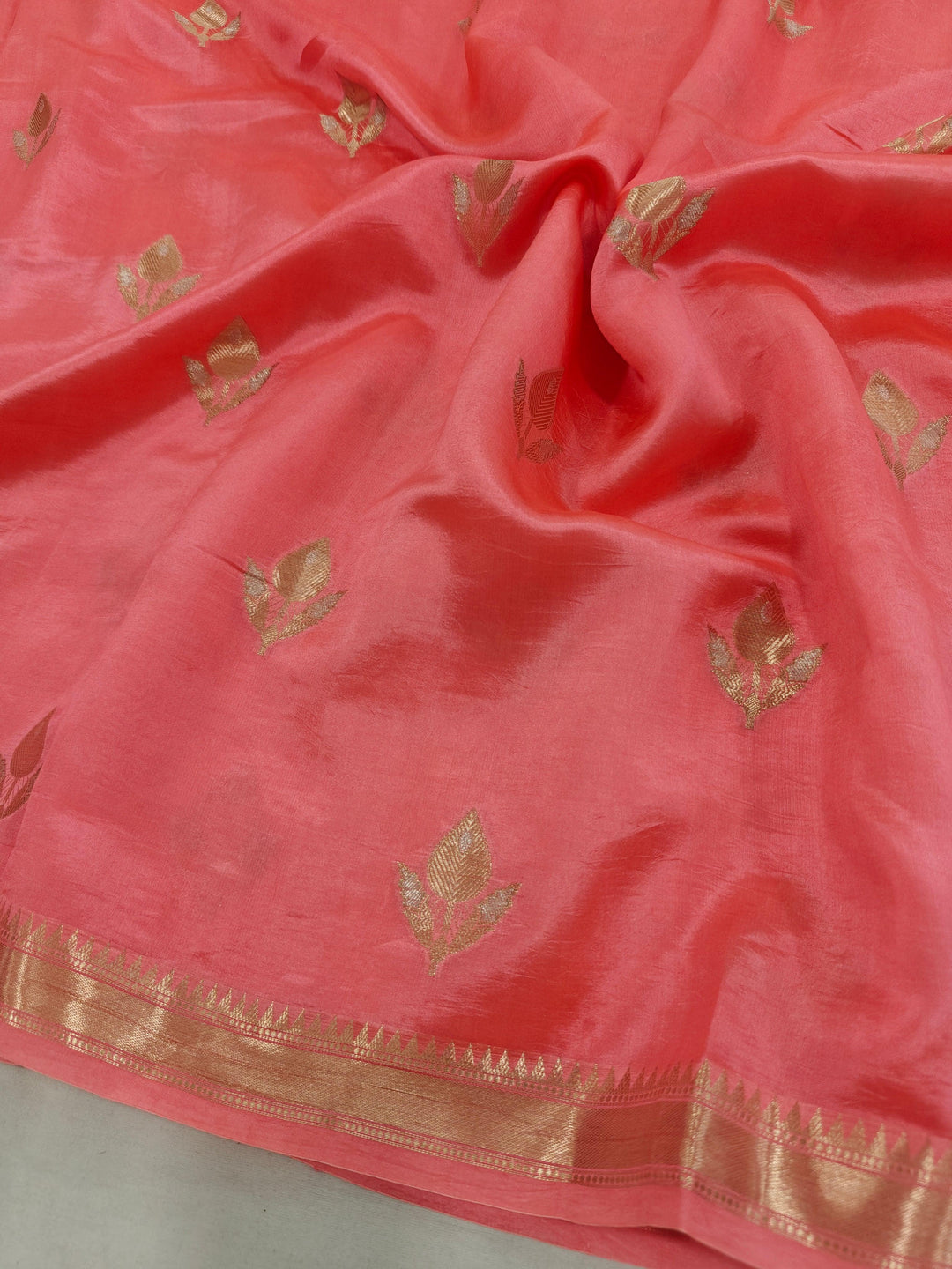 Peach Pure Banarasi Handloom Silk Saree - Aura Benaras