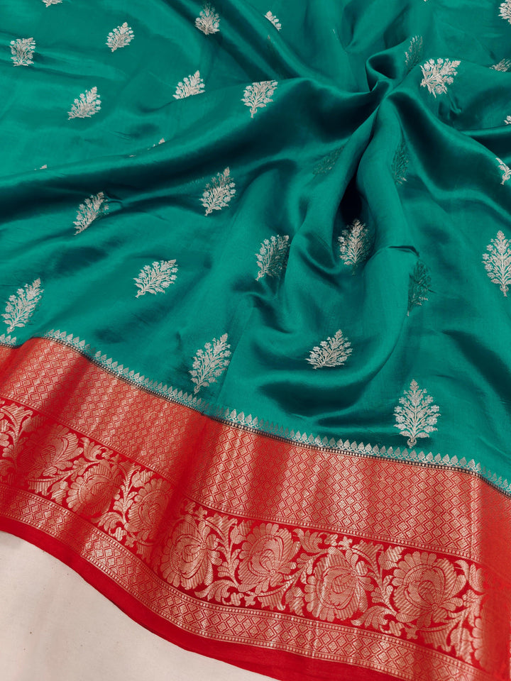 Rama Green Pure Banarasi Handloom Silk Saree - Aura Benaras