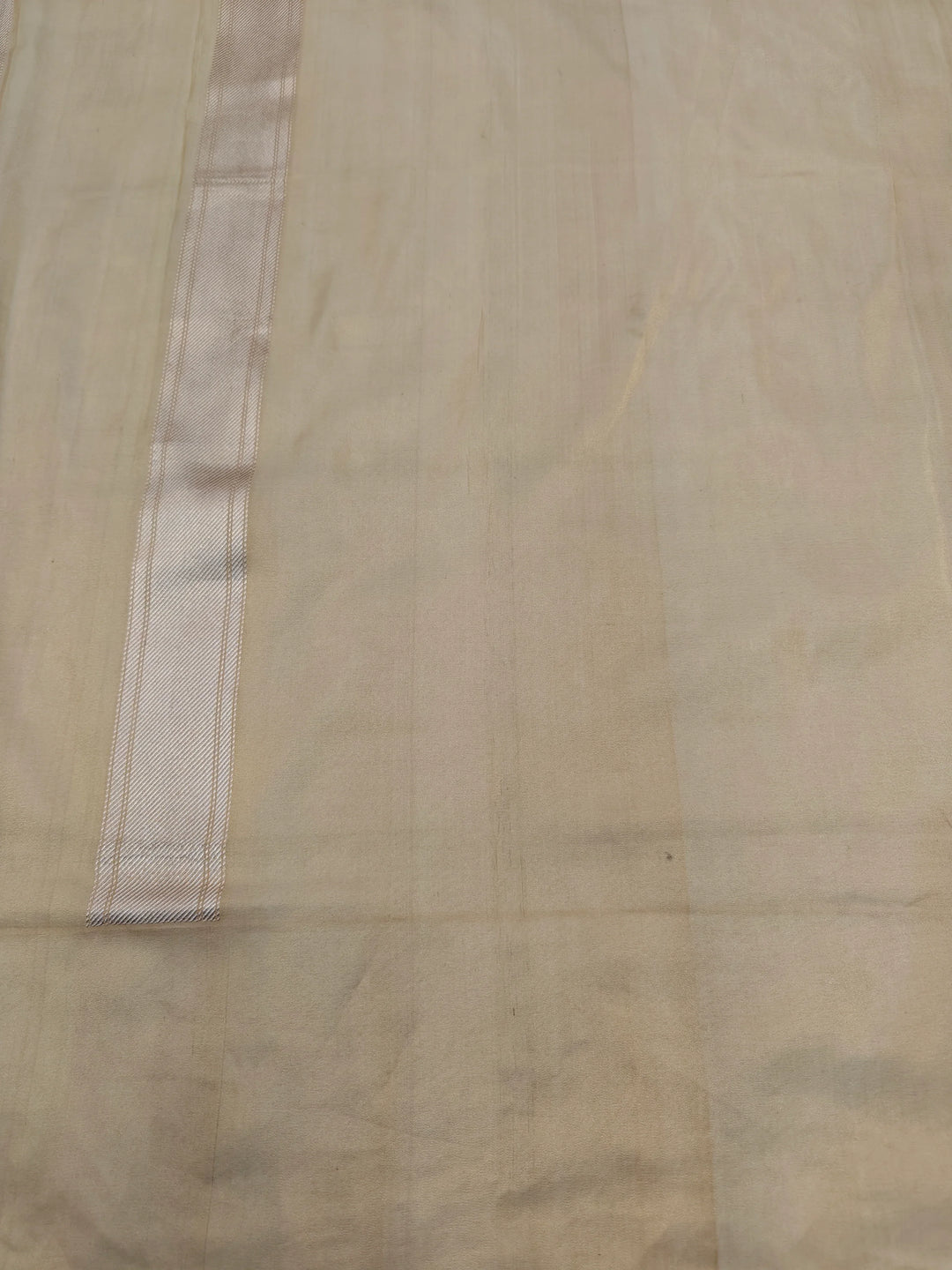 Garnet Pure Katan Silk Handloom Banarasi Saree