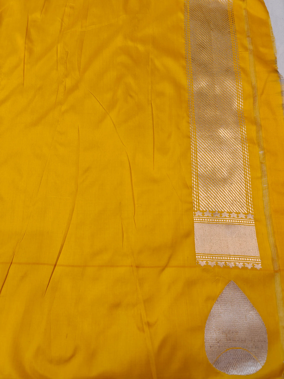 Bluish Grey Pure Katan Silk Handloom Banarasi Saree