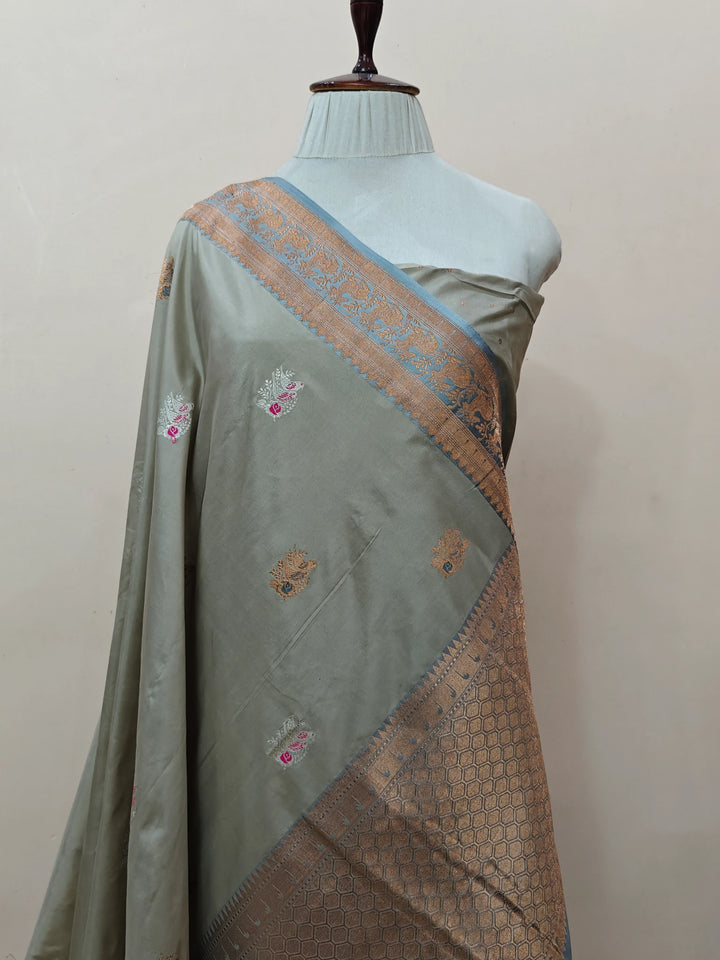 Light Grey Pure Katan Silk Handloom Banarasi Saree