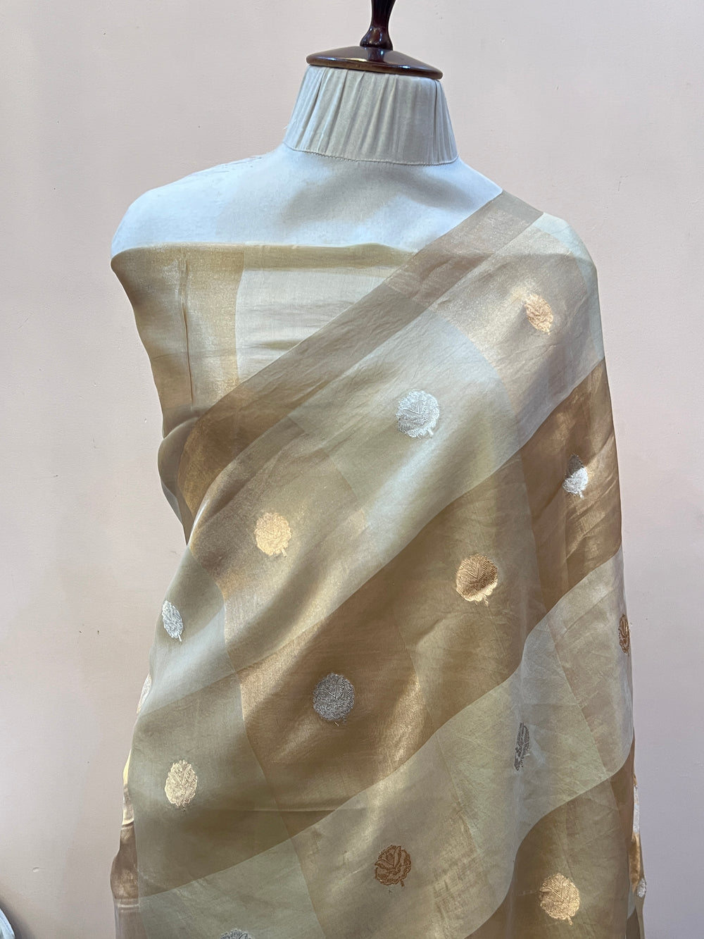 Beige Pure Tissue Silk Handloom Banarasi Saree
