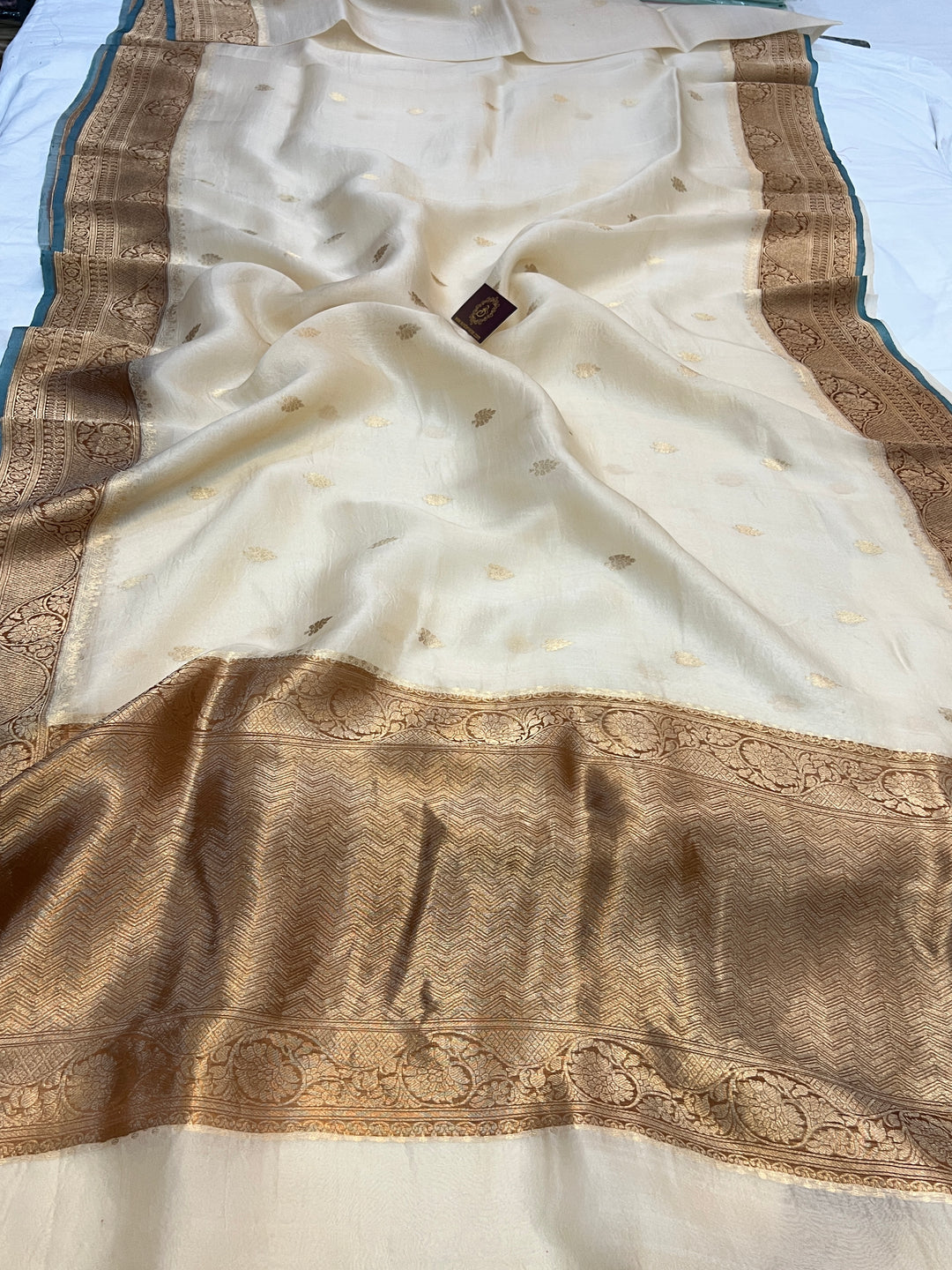 Cream Banarasi Handloom Kora Silk Saree