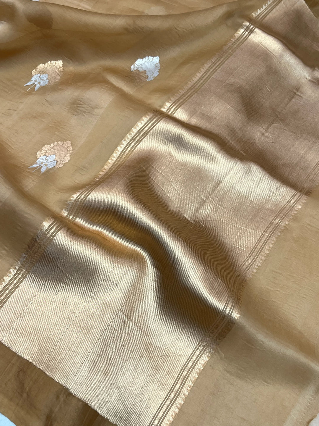 Golden Pure Kora Silk Handloom Banarasi Saree