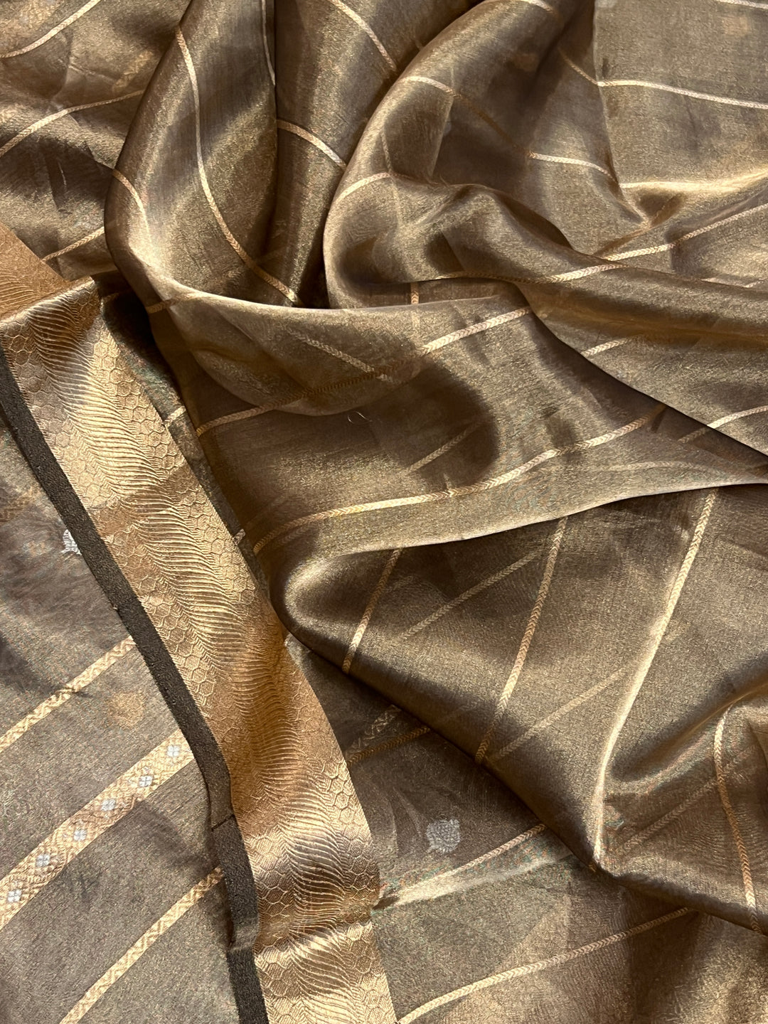 Black Pure Tissue Silk Handloom Banarasi Saree