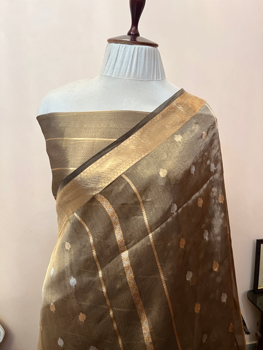 Black Pure Tissue Silk Handloom Banarasi Saree