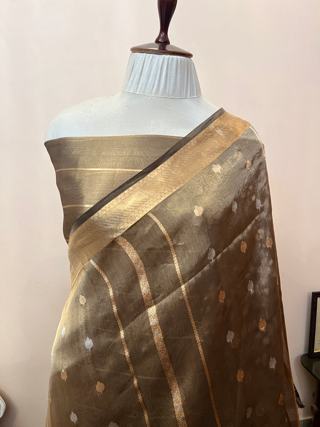 Black Pure Tissue Silk Handloom Banarasi Saree