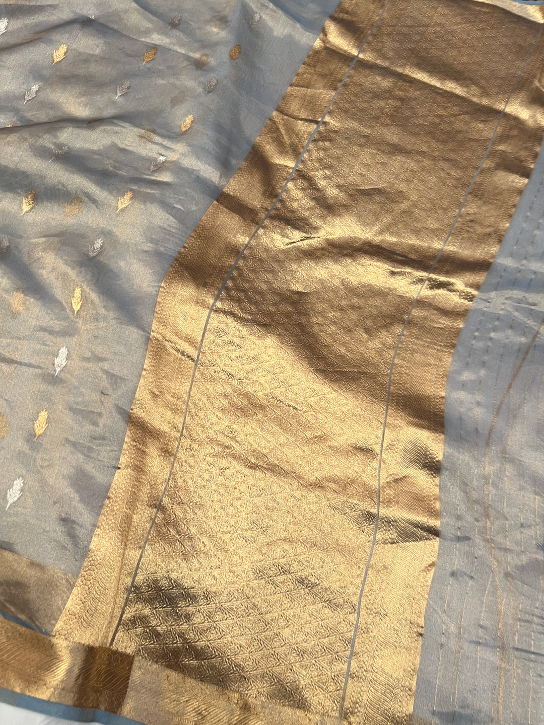 Blue Pure Tissue Silk Handloom Banarasi Saree