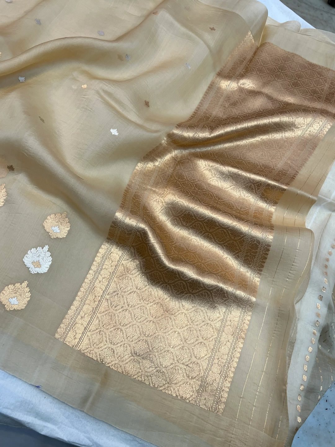 Cream Pure Kora Silk Handloom Banarasi Saree with Sona Rupa Butas