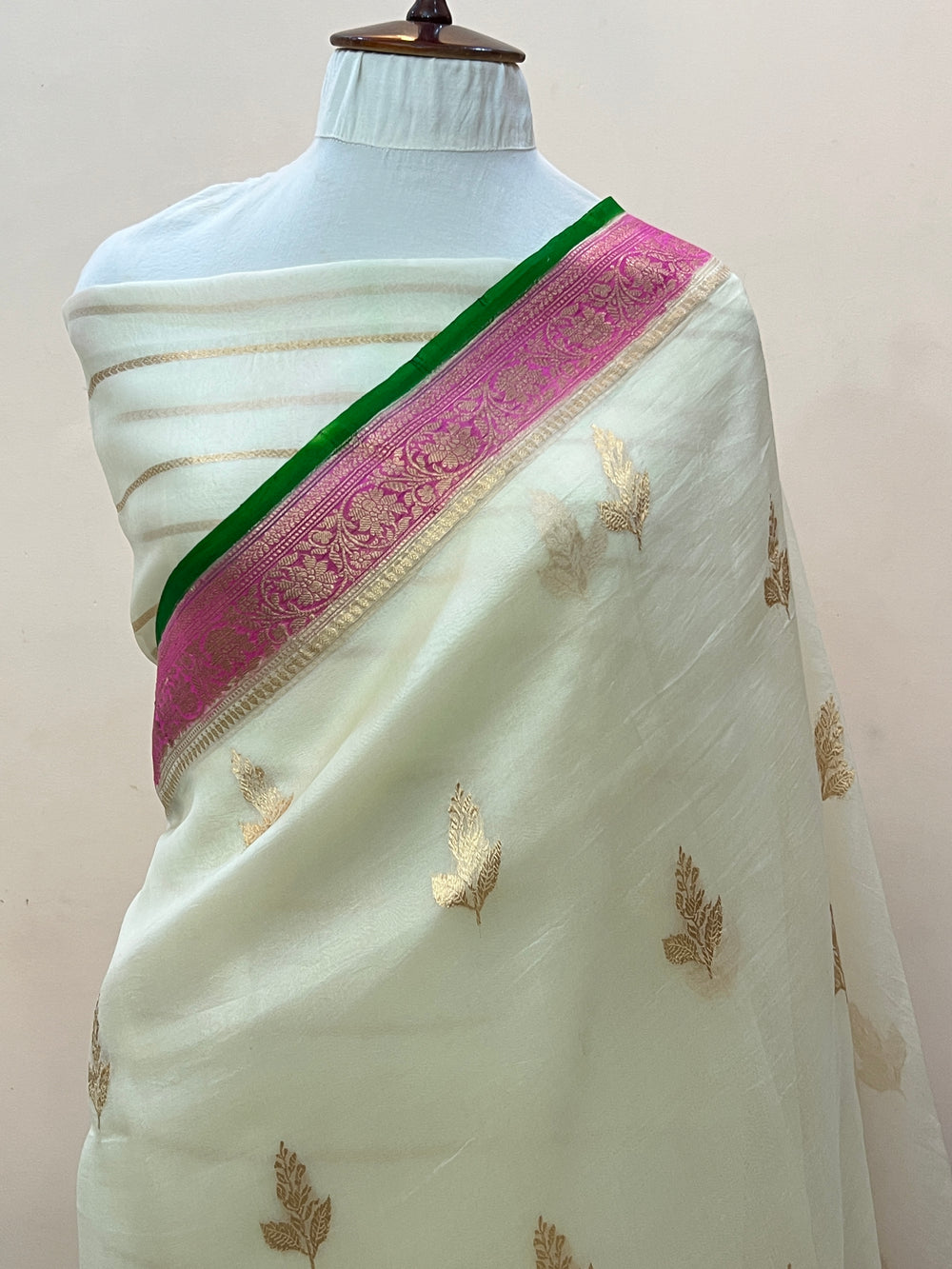 White Banarasi Handloom Kora Silk Saree