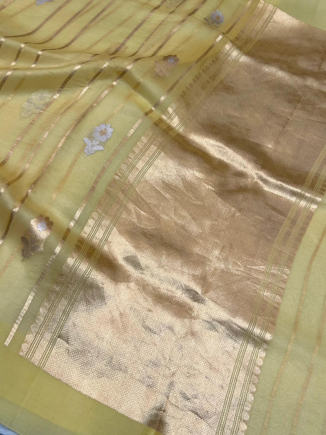 Pastel Yellow Banarasi Handloom Kora Silk Saree