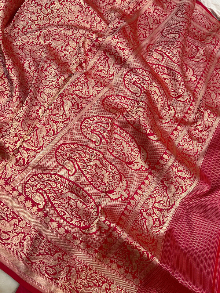 Shikargaah motif pallu with fine cutwork weaving on a Banarasi handloom saree