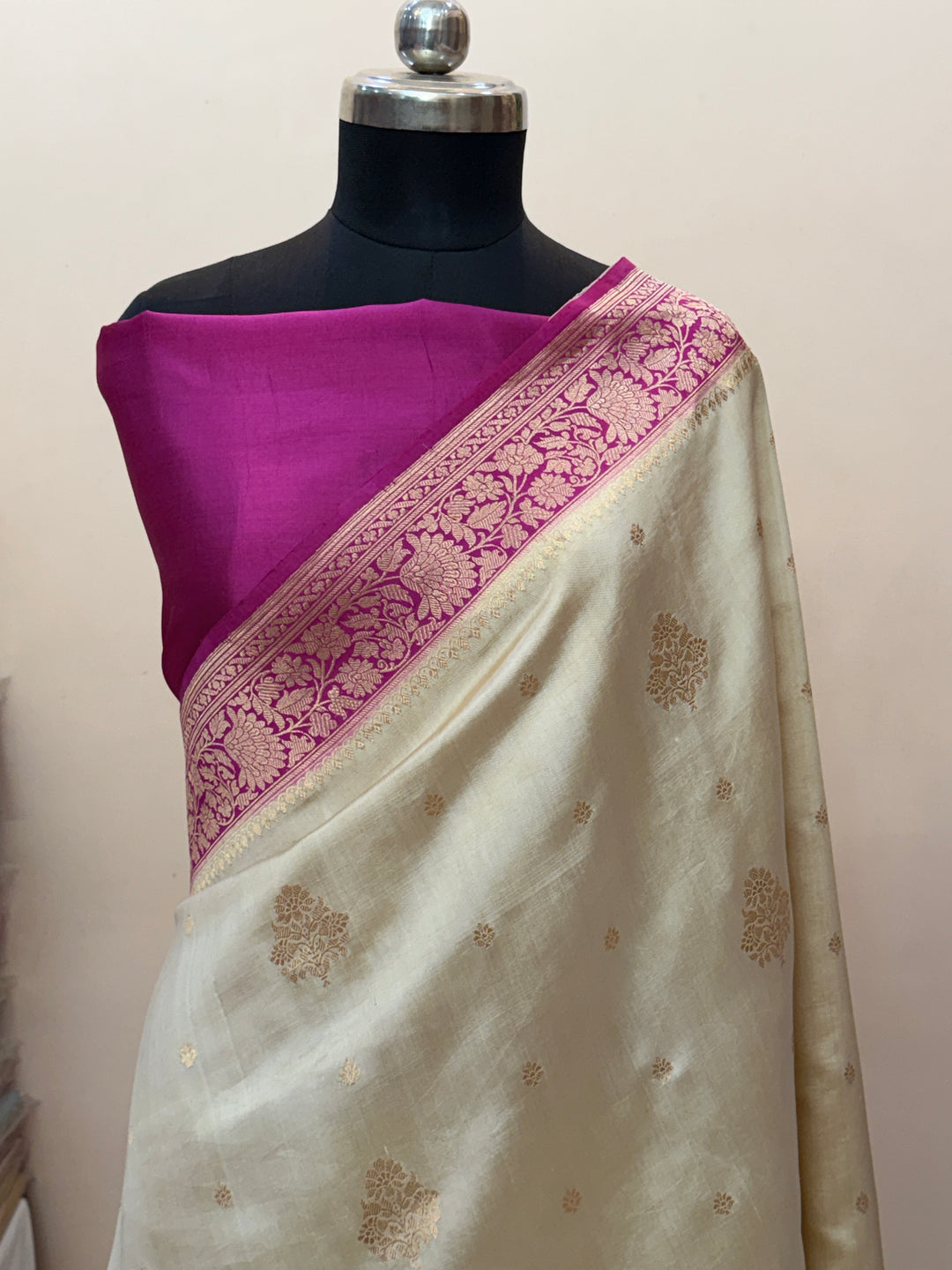 Beige Pure Banarasi Handloom Silk Saree - Aura Benaras