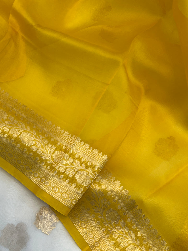 White Banarasi Handloom Kora Silk Saree