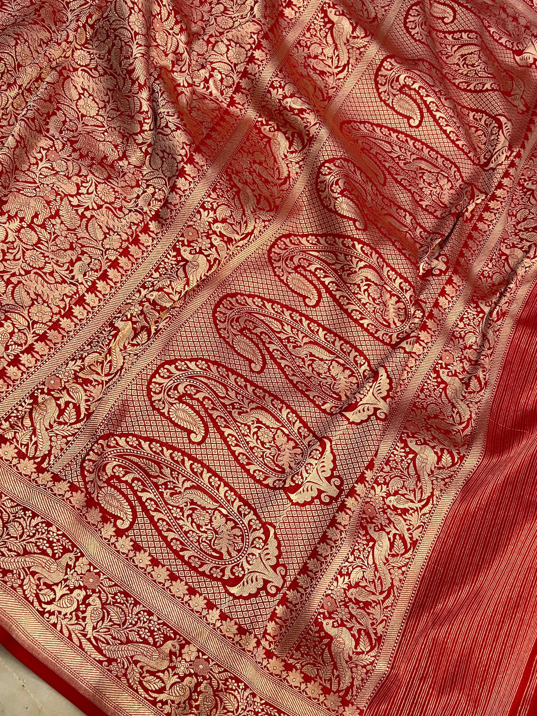 Red Banarasi Handloom Pure Katan Silk Saree - Aura Benaras