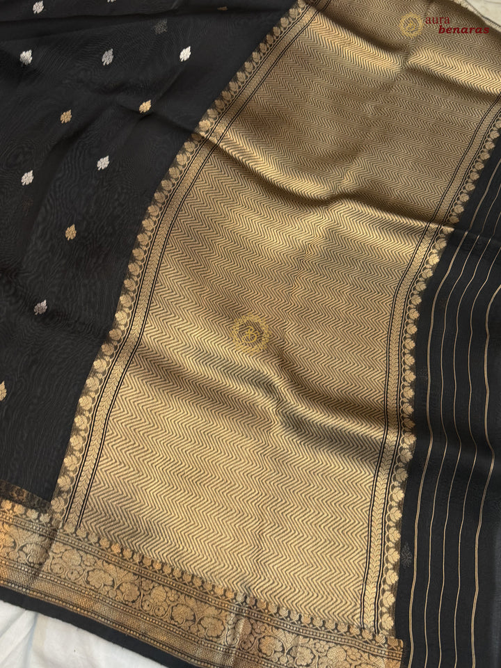 Black Kora Silk Handloom Banarasi Saree | Kadhwa Butis 