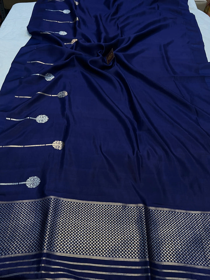Navy Blue Pure Silk Handloom Banarasi Plain Saree 