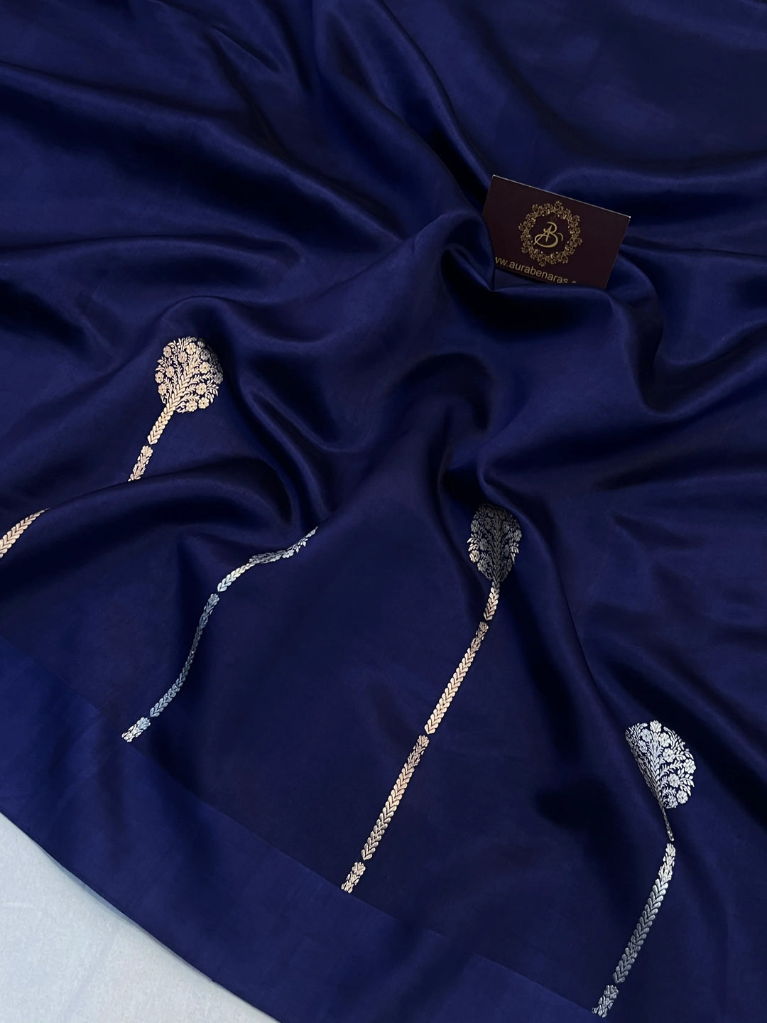 Navy Blue Pure Silk Handloom Banarasi Plain Saree 