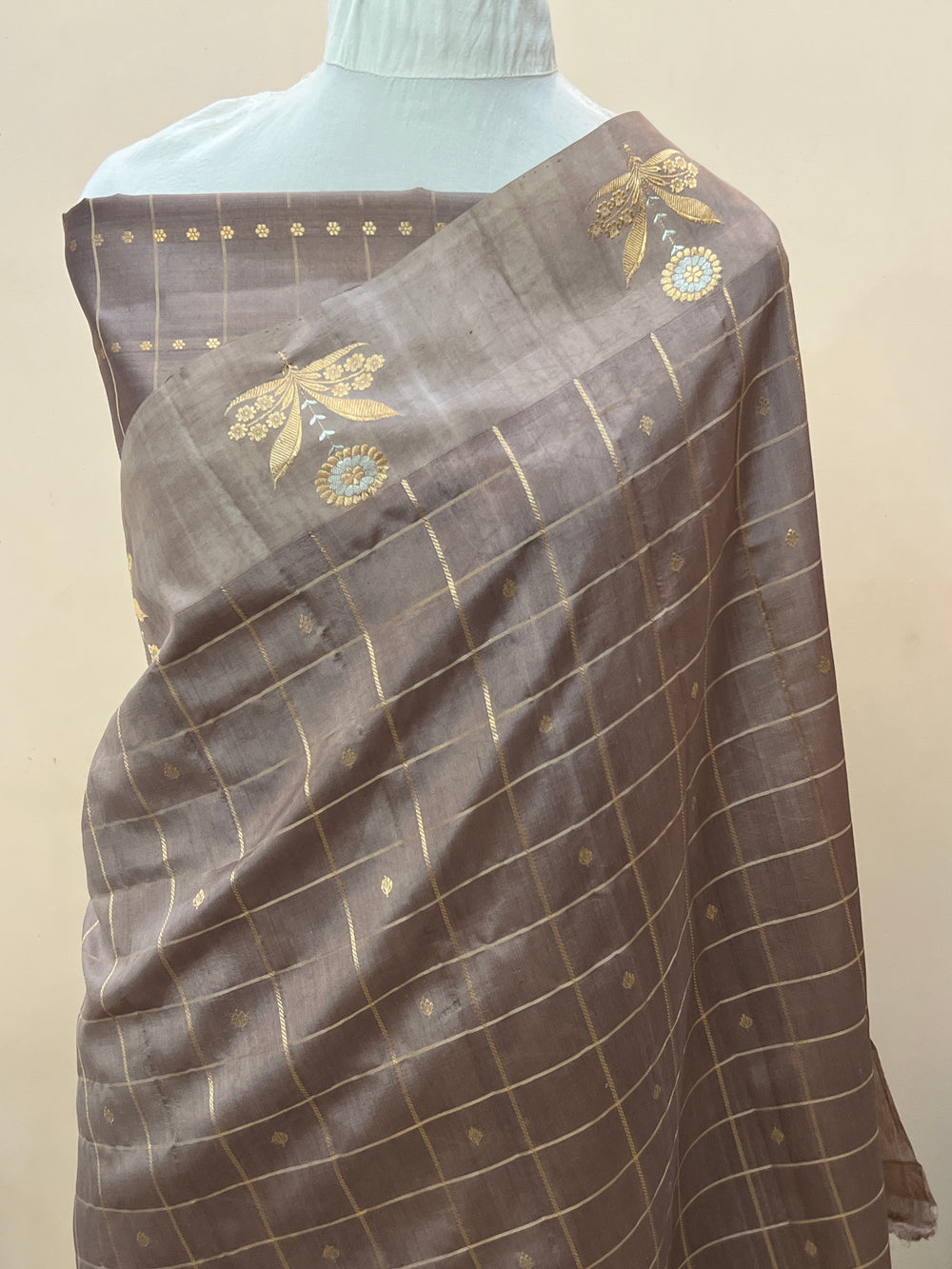 Grey Pure Banarasi Handloom Silk Saree