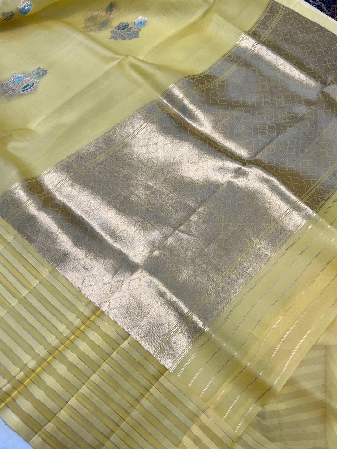 Lemon Yellow Pure Banarasi Handloom Silk Saree - Aura Benaras