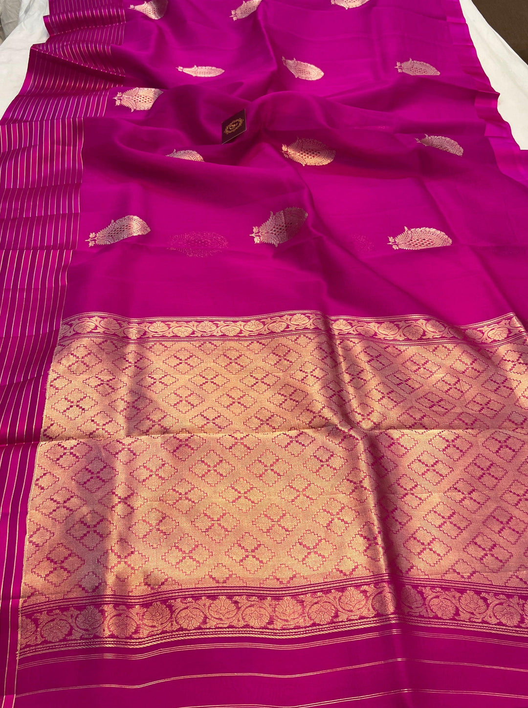 Rani Pink Pure Banarasi Handloom Silk Saree - Aura Benaras