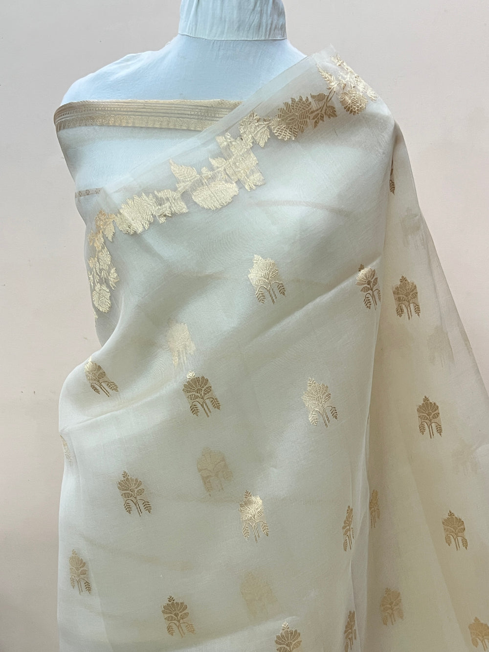 Off White Pure Kora Silk Handloom Banarasi Saree
