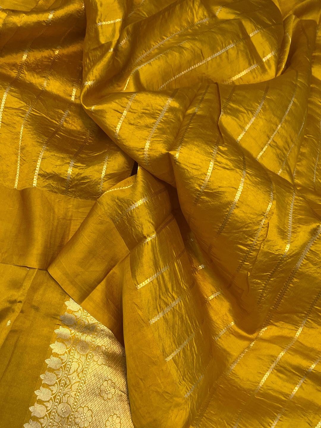 Mustard Yellow Pure Banarasi Handloom Silk Saree - Aura Benaras