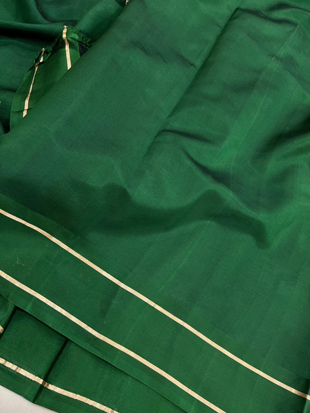 Bottle Green Pure Banarasi Handloom Silk Saree - Aura Benaras