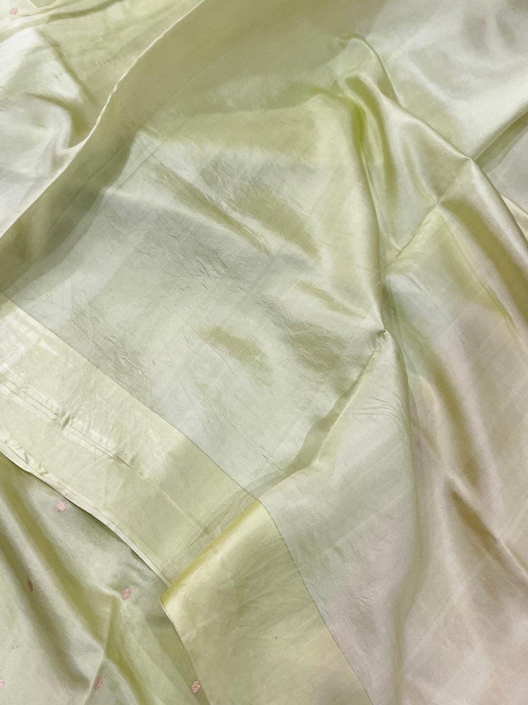 Pastel Pista Green Pure Banarasi Handloom Silk Saree - Aura Benaras