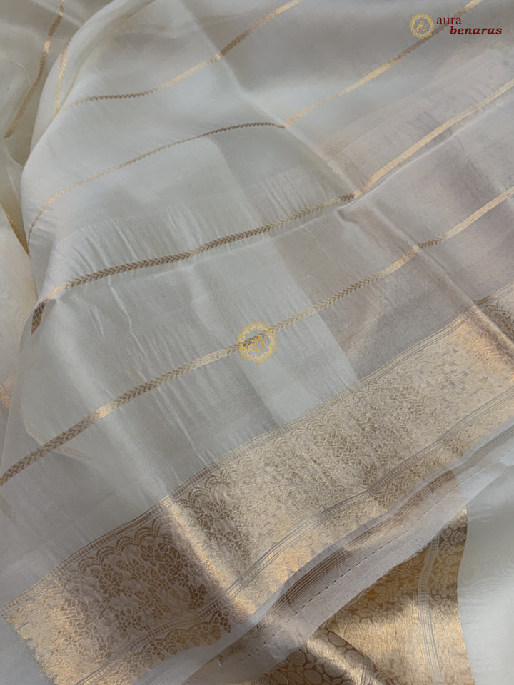 Off White Pure Kora Silk Banarasi Saree AuraBenaras