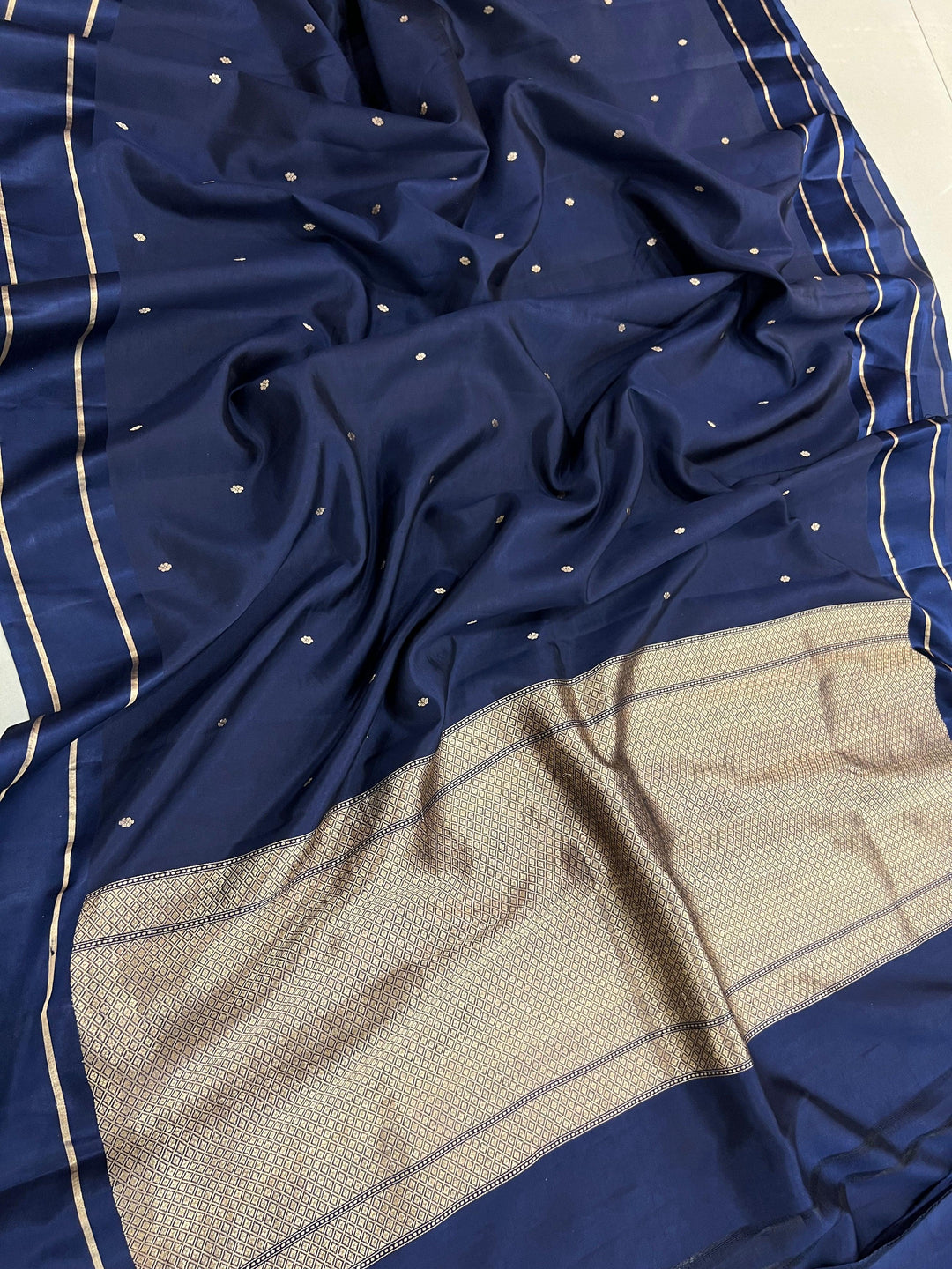 Navy Blue Pure Banarasi Handloom Silk Saree - Aura Benaras