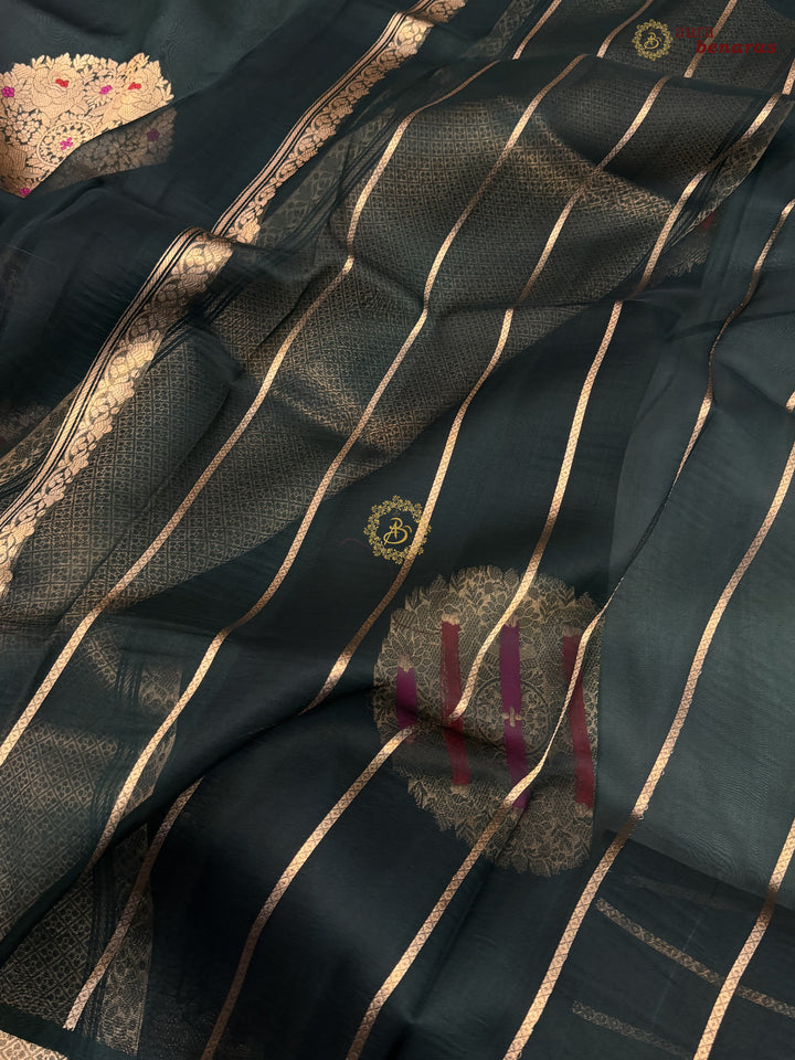 Bottle Green Pure Banarasi Handloom Kora Silk Saree - AuraBenaras