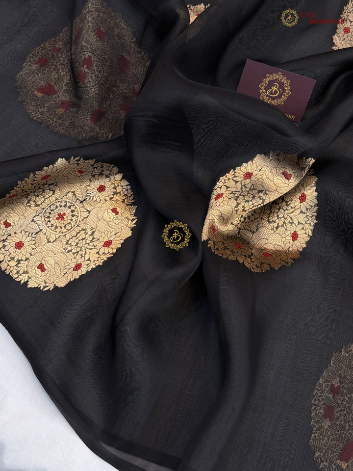 Black Pure Banarasi Handloom Kora Silk Saree - AuraBenaras