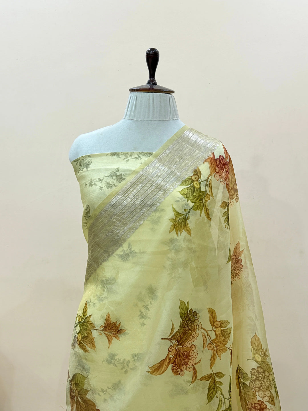 Cream Kora Silk Saree with Digital Print & Chiniya Blouse 