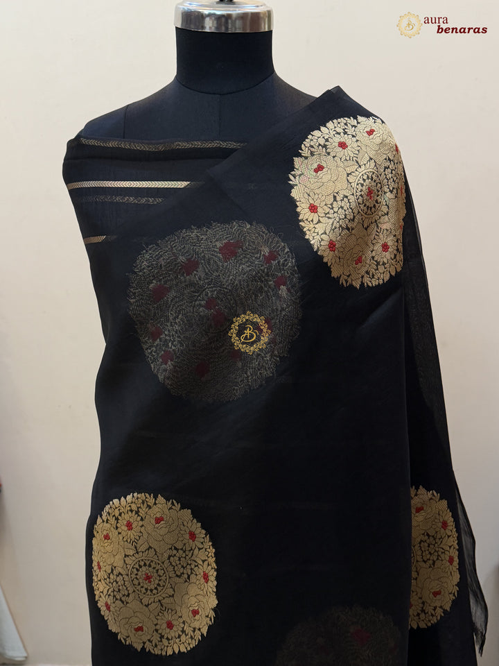 Black Pure Banarasi Handloom Kora Silk Saree - AuraBenaras