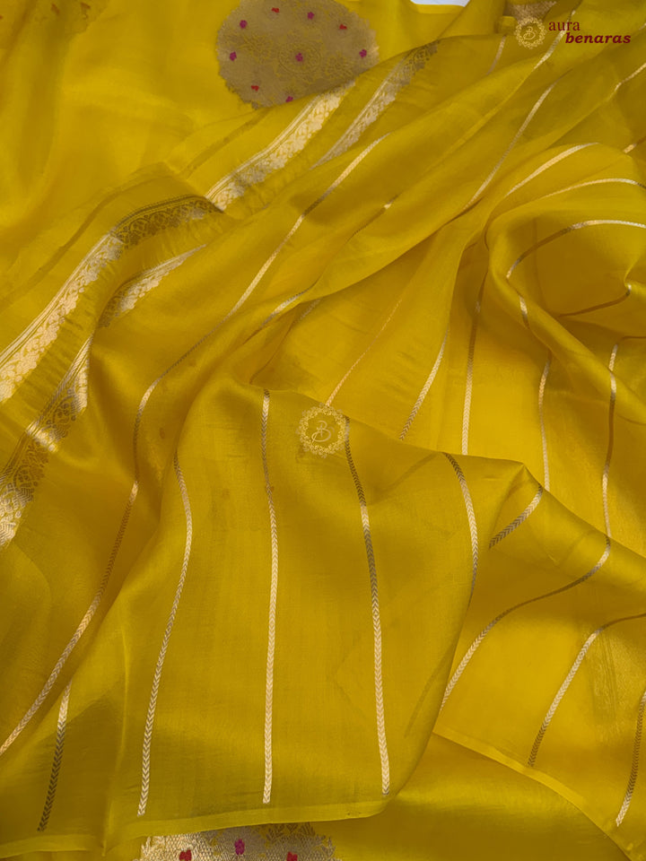 Yellow Pure Banarasi Handloom Kora Silk Saree - AuraBenaras