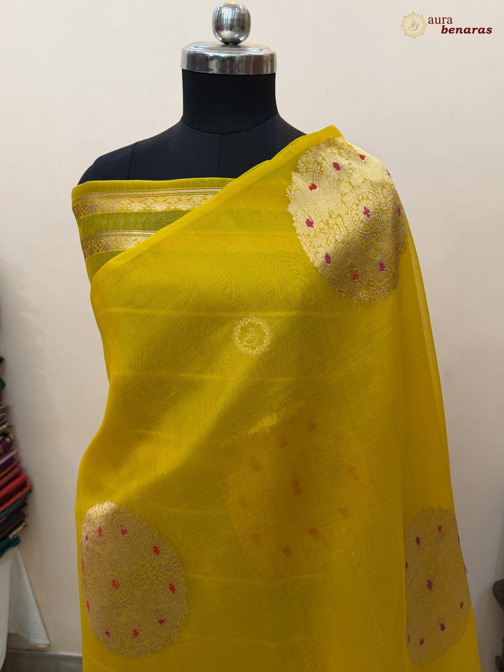Yellow Pure Banarasi Handloom Kora Silk Saree - AuraBenaras